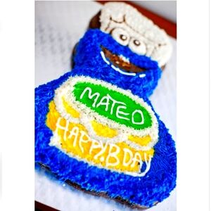 Wilton Sesame Street's Cookie Monster Birthday Cake Mold 1882 #502-3738